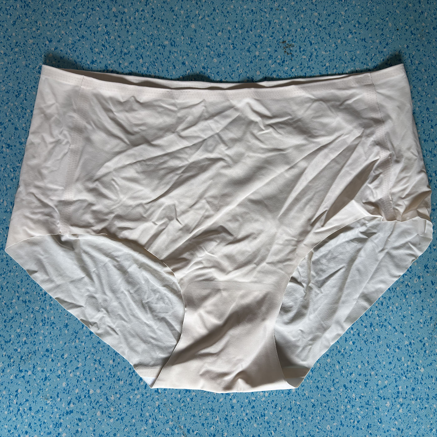 安踏正品夏冰丝轻薄三角无痕内裤