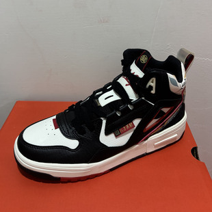 特步正品 977119310079 春休闲拼色潮流青年街头活力男运动高帮板鞋