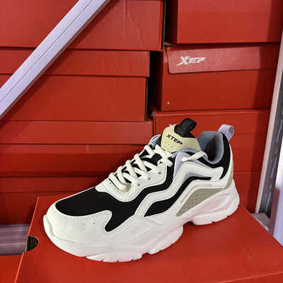 青年革面新款正品运动鞋特步轻便