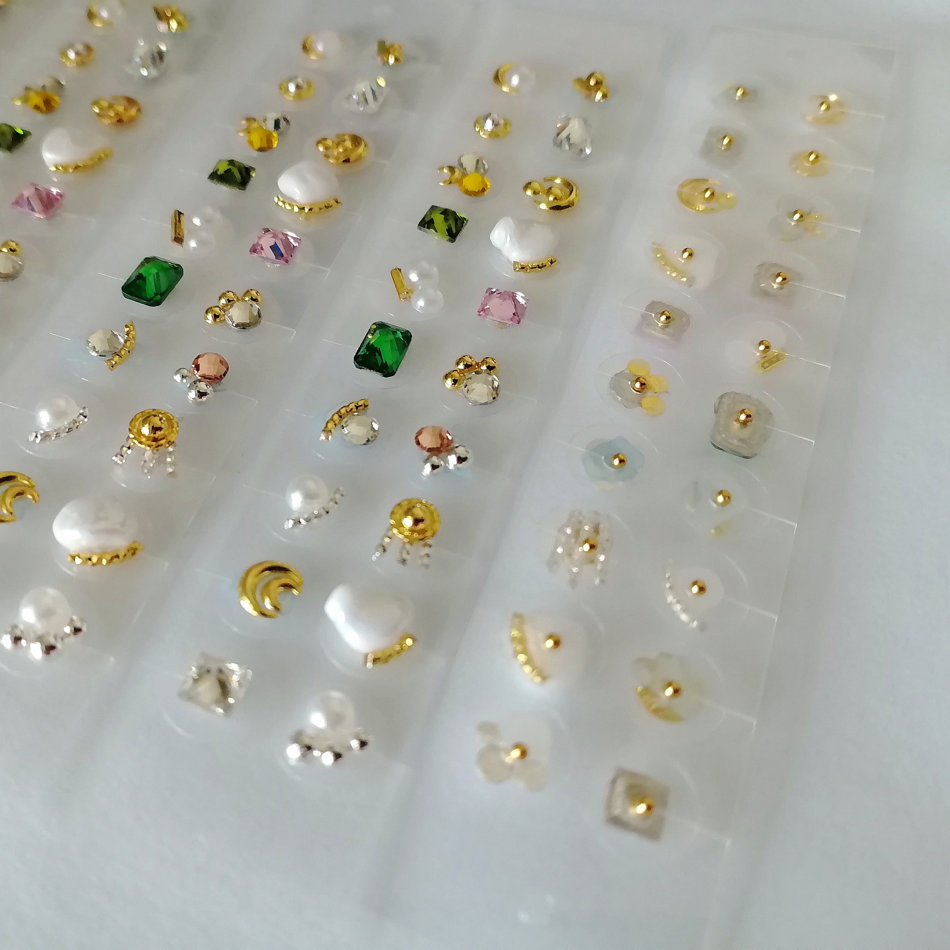 轻奢金色系水钻磁珠透明耳穴贴耳豆耳饰贴穴位刺激压力贴耳贴