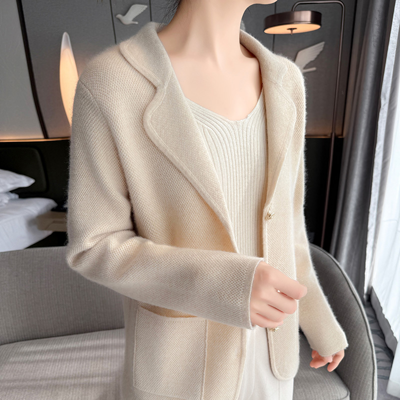 韩版设计感100%羊毛开衫女西装领