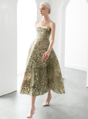 法式名媛气质绿野仙踪抹胸印花吊带大摆小礼服女显瘦高腰连衣裙