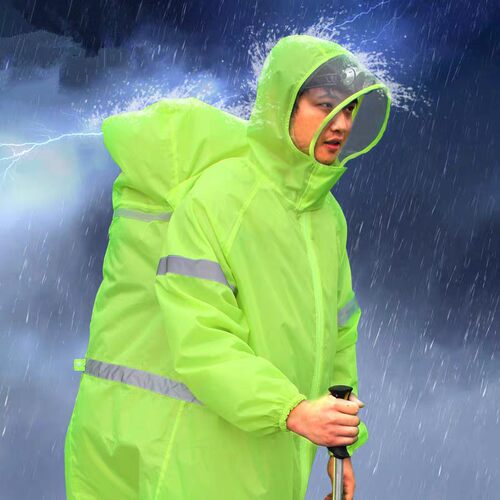 包邮 蓝色领域背包连体多功能雨衣男女户外野营登山摄影加厚雨披 - 封面