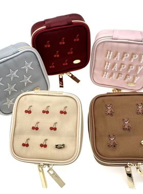 PETIT TROUVER 刺绣网纱小樱桃 小熊 星星 字母方形收纳包 化妆包