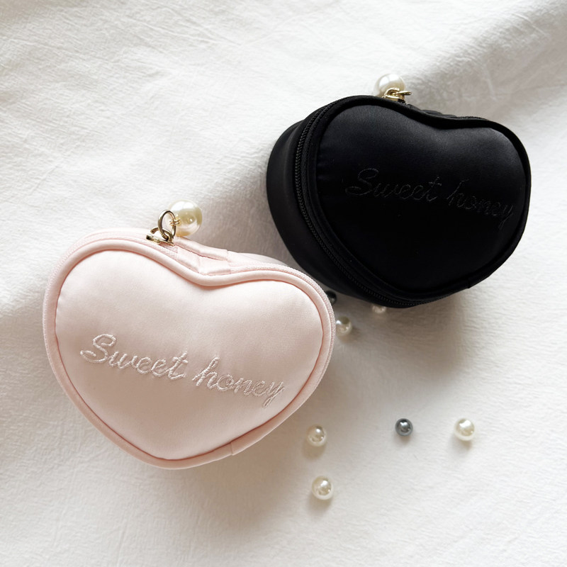 冰激凌心型拉头英文字母首饰盒