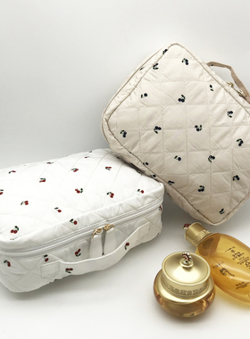 petit trouver 樱桃印花内衣大收纳包旅行化妆包宝宝尿不湿收纳包