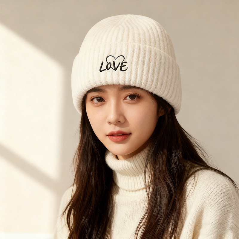 日系复古保暖帽子女爱心字母刺绣