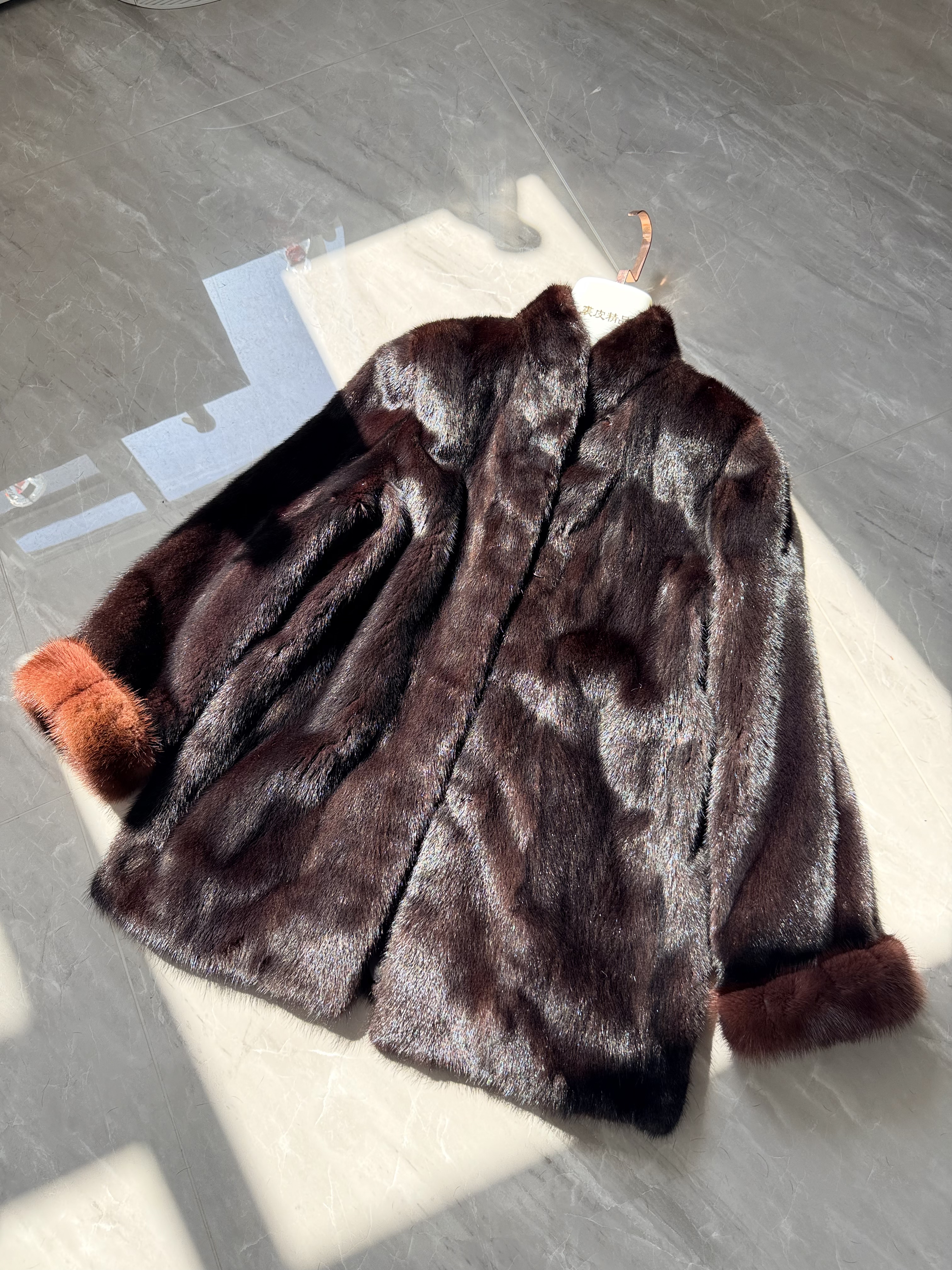 vintage进口中古貂 撞色挽袖厚底绒光泽感绝胸围可调宽松水貂外套