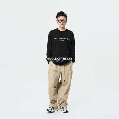 MIDDLE OF THE SKY秋季新款简约宽松百搭重磅纯棉印花圆领长袖T恤