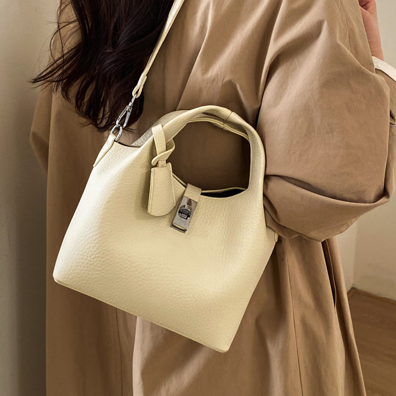 高级感包包女 2026新款潮春季小众时尚轻奢手拎包单肩斜挎水桶包N,箱包皮具/热销女包/男包,单肩包,淘宝优惠券,粉丝福利购,淘宝优惠卷