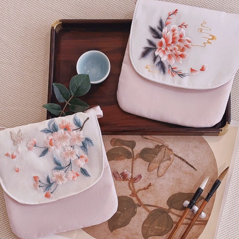 苏绣斜挎包古风文艺翻盖布包 中国风汉服刺绣印花单肩背包手机包Z