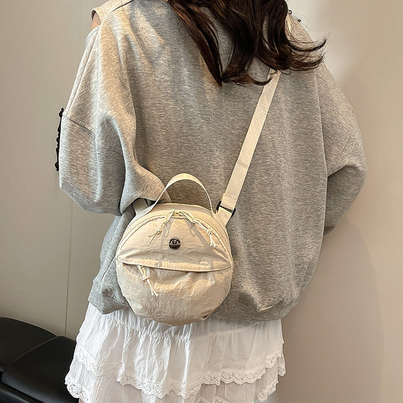 包包女通勤时尚外出单肩斜挎包 新日韩高级感小众设计休闲手提包T,箱包皮具/热销女包/男包,单肩包,淘宝优惠券,粉丝福利购,淘宝优惠卷