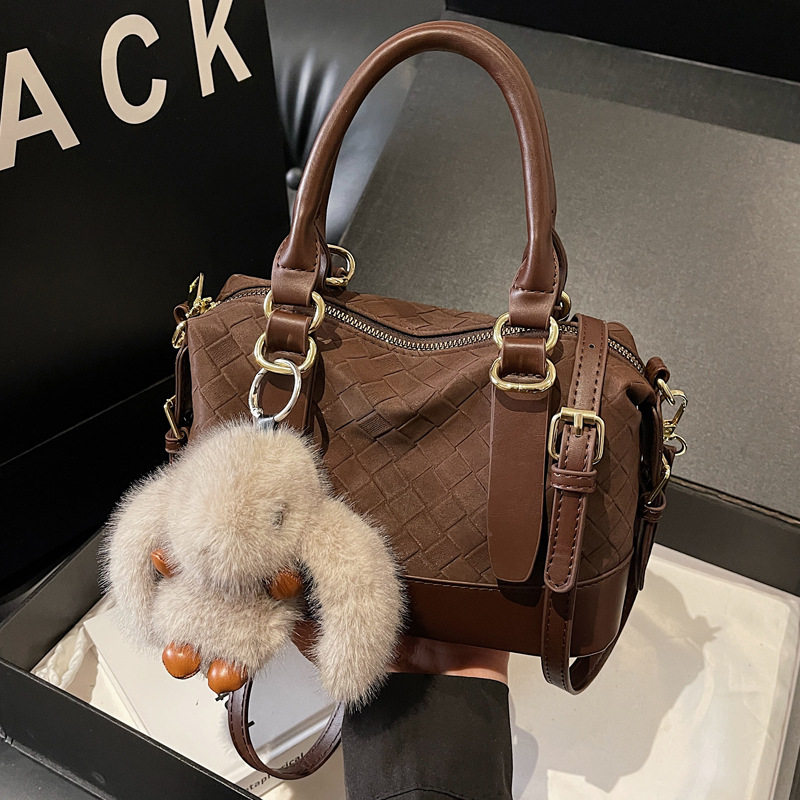 高级感复古小包包女 2025新时尚百搭斜挎包精致超火手提包枕头包N