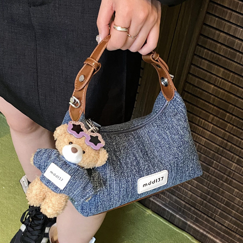 精致超火小众牛仔布包包