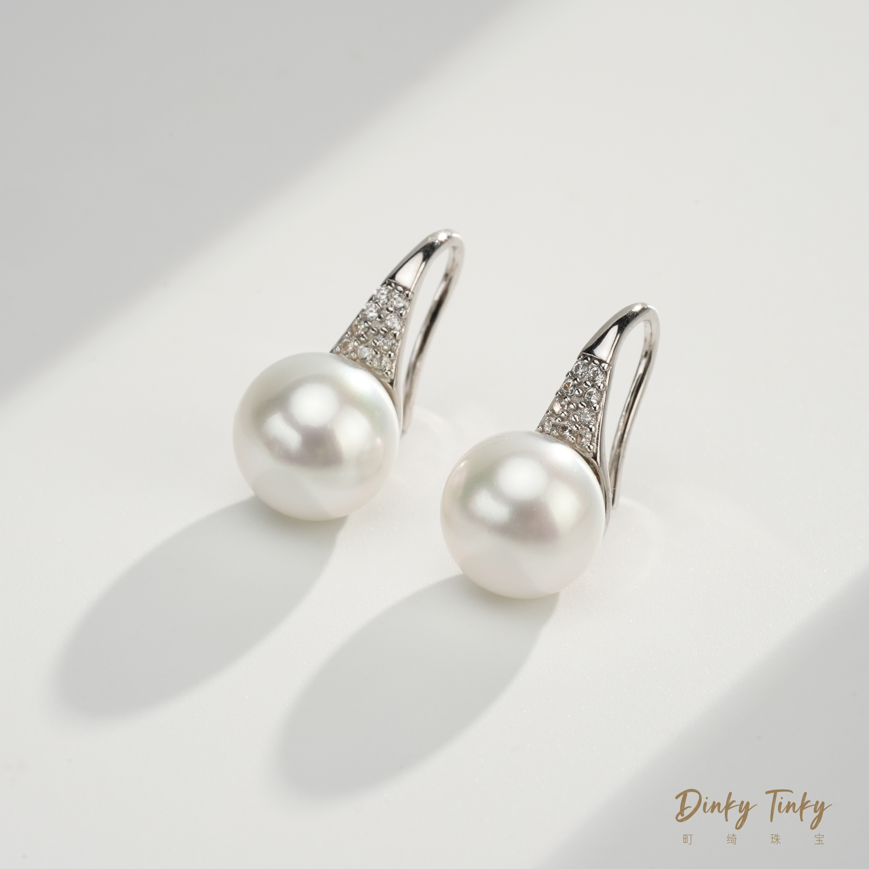 【TINKY】S925银海水澳白9-10耳钉 DSE647