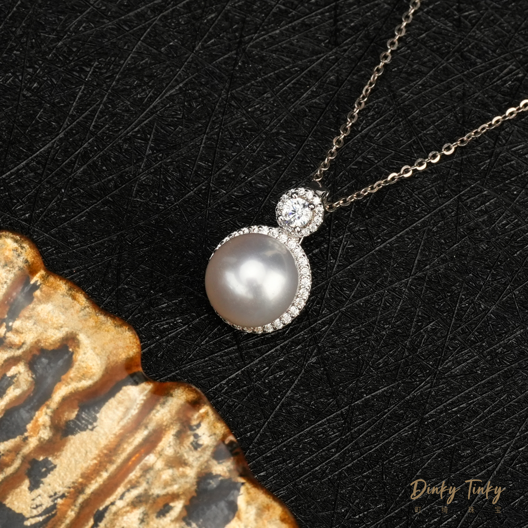 【TINKY】S925银海水澳白9-10太阳花吊坠 DSD744