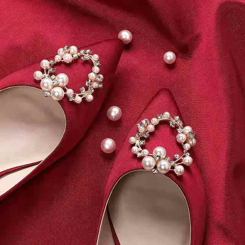 2025春季新款伴娘新娘结婚鞋女尖头珍珠水钻细跟单鞋红色高跟鞋女,女鞋,浅口单鞋,淘宝优惠券,粉丝福利购,淘宝优惠卷