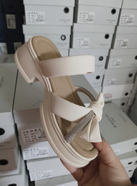 东方安娜2025新款夏季女鞋凉鞋舒适百搭女鞋凉鞋拖58113