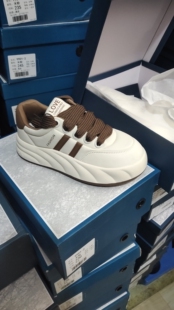 厚底面包鞋女2024春季新款超软系带板鞋女百搭G2117米棕冰夫尼