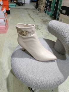 靓典2025秋款新款女鞋短靴舒适百搭女鞋时装加绒靴850米色