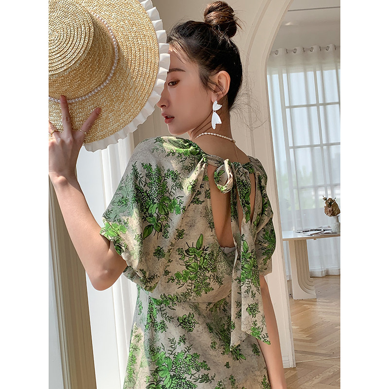 法式漂亮真丝连衣裙女夏2023新款高端大牌年轻款泡泡袖桑蚕丝裙子