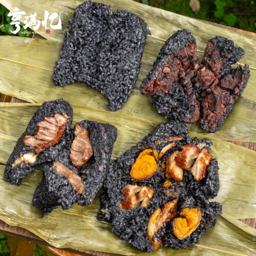 纯手工蛋黄肉粽乌米豆沙粽黑米粽