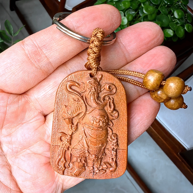 桃木关公关羽云长钥匙扣挂件木雕平安武财神车饰汽车