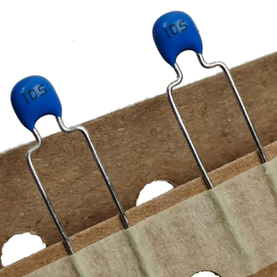 200只50v105 1uf独石CBB电容J档CT4-0805B105K500PF3精度10%脚距5