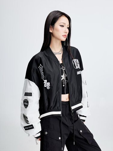 美式潮牌棒球服女春季新款街头夹克外套羊角袖徽章短款上衣女