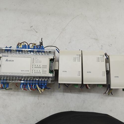 议价PLC，DVP20PM00M，V2.00A1版本，带三个可维修！