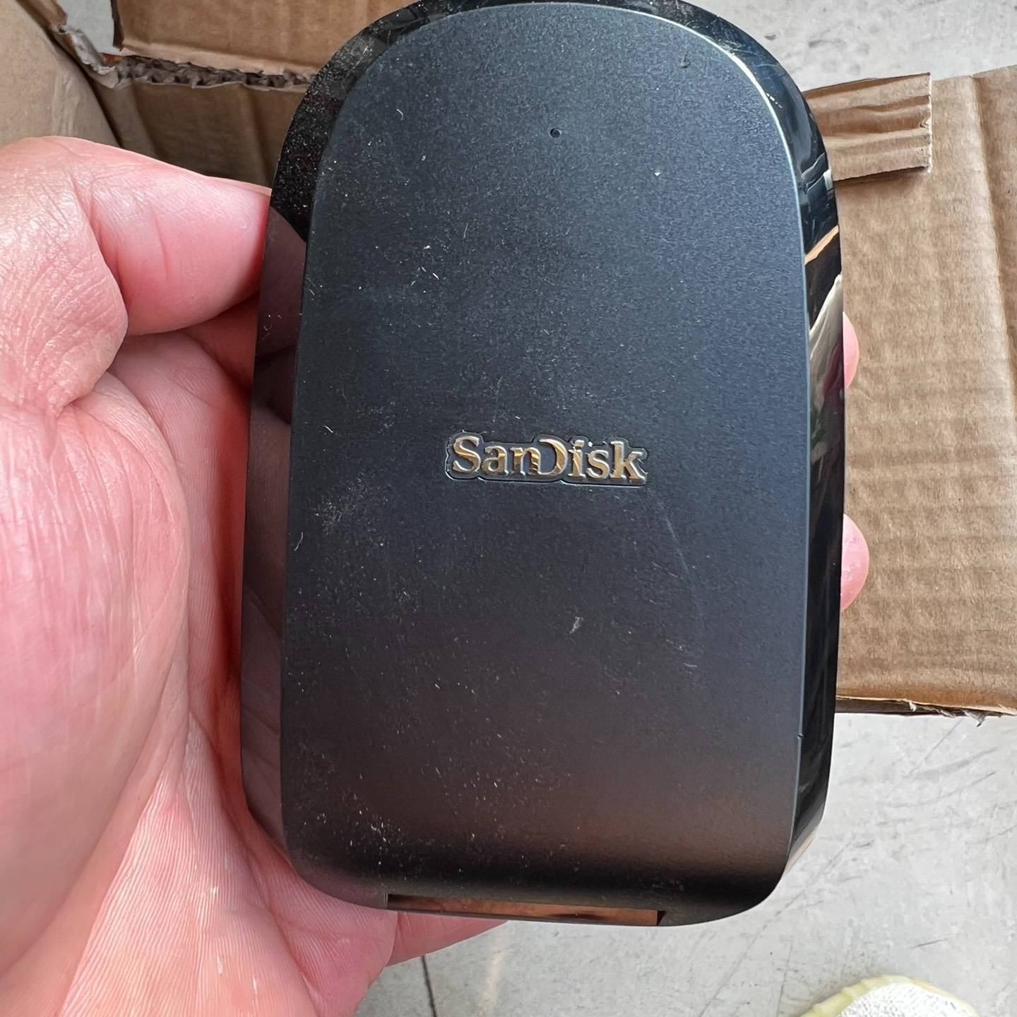 闪迪Extreme pro读卡器图为实拍议价 维修！！！