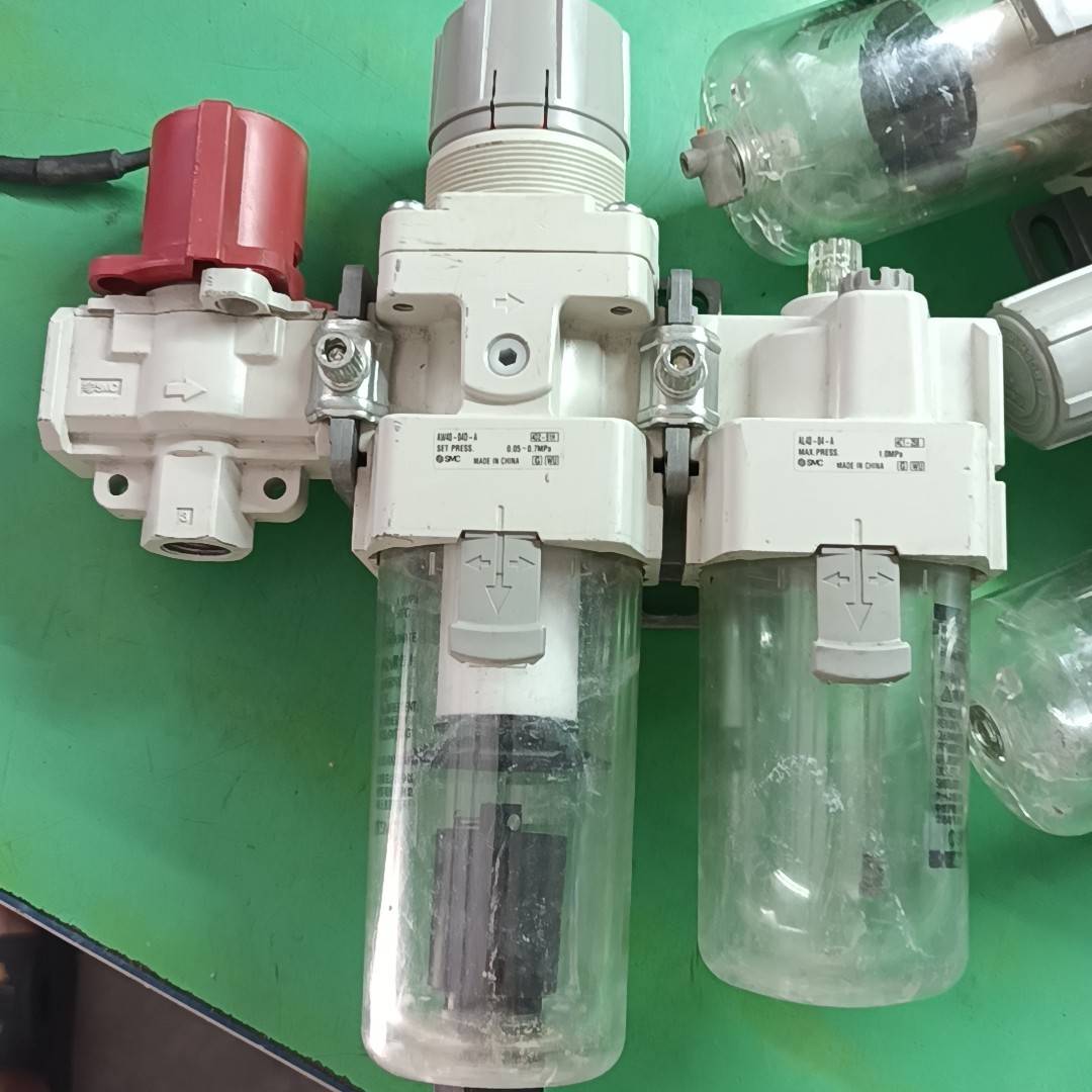 SMC   AW40-04D-A议价 维修！！！