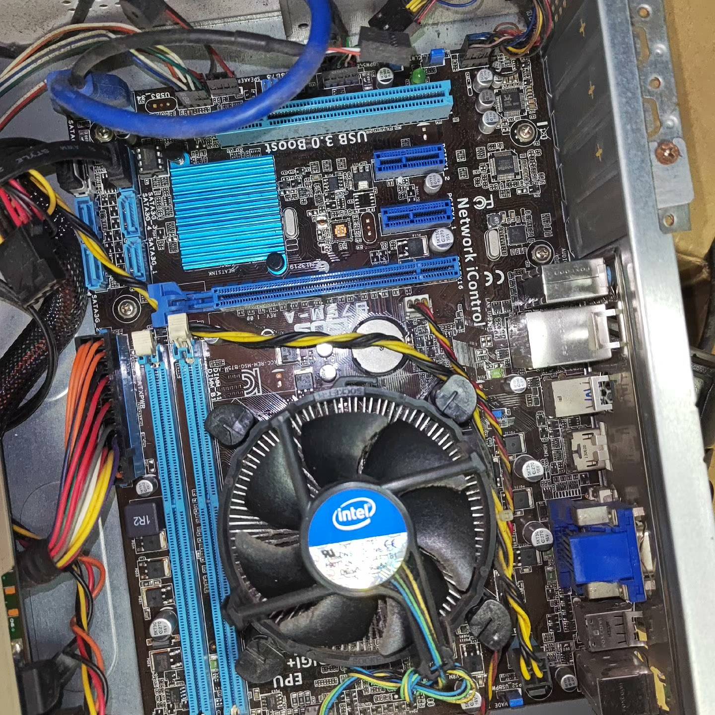 Asus/华硕 B75M-A 1155针 DDR3 固态议价 维修！！！