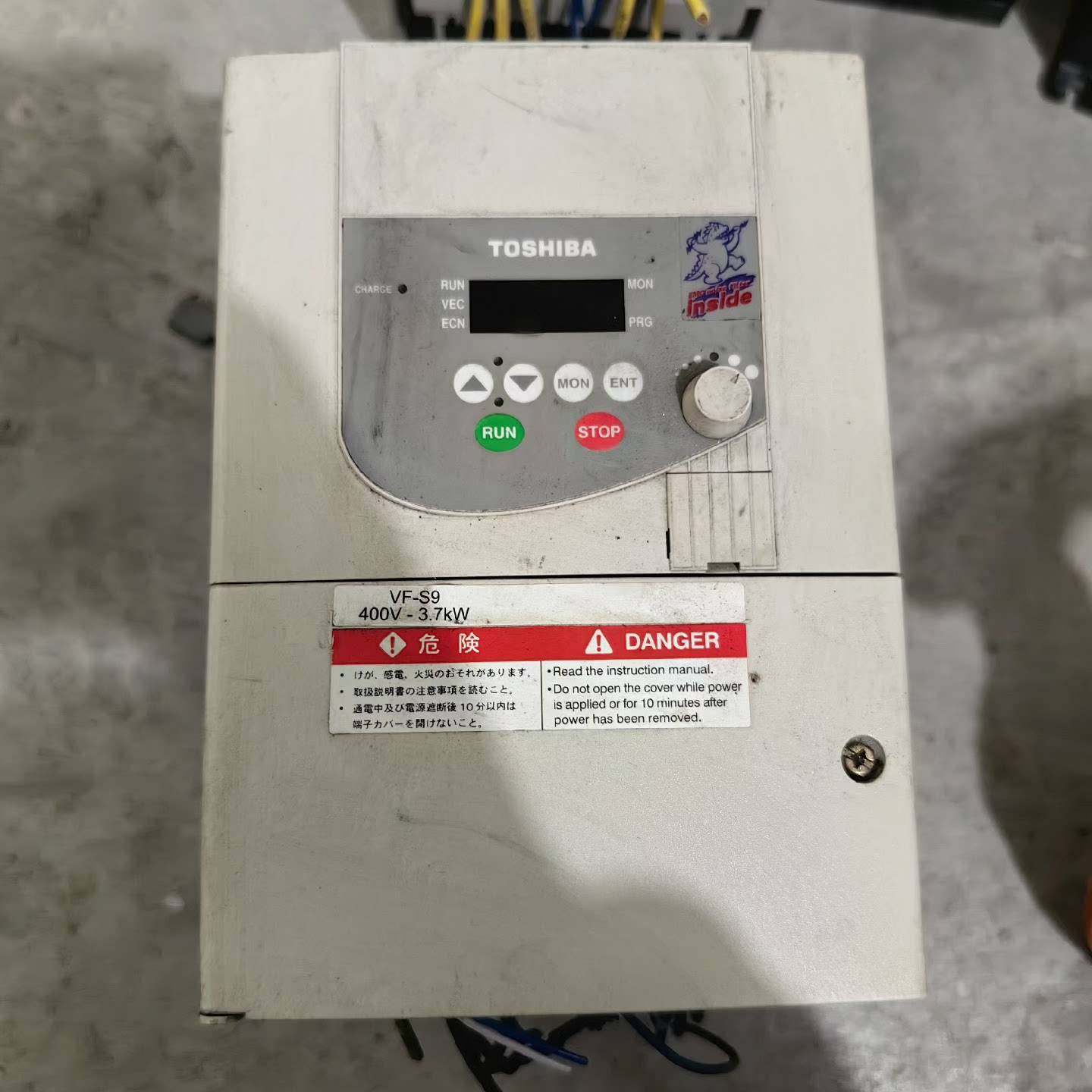 东芝变频器 VFS9-4037PL-WN1 3.7KW 议价 维修！！！