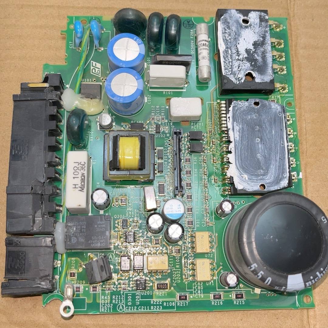 SGDV-CB1R6AAC-002 安川200W驱动板 议价 维修！！！