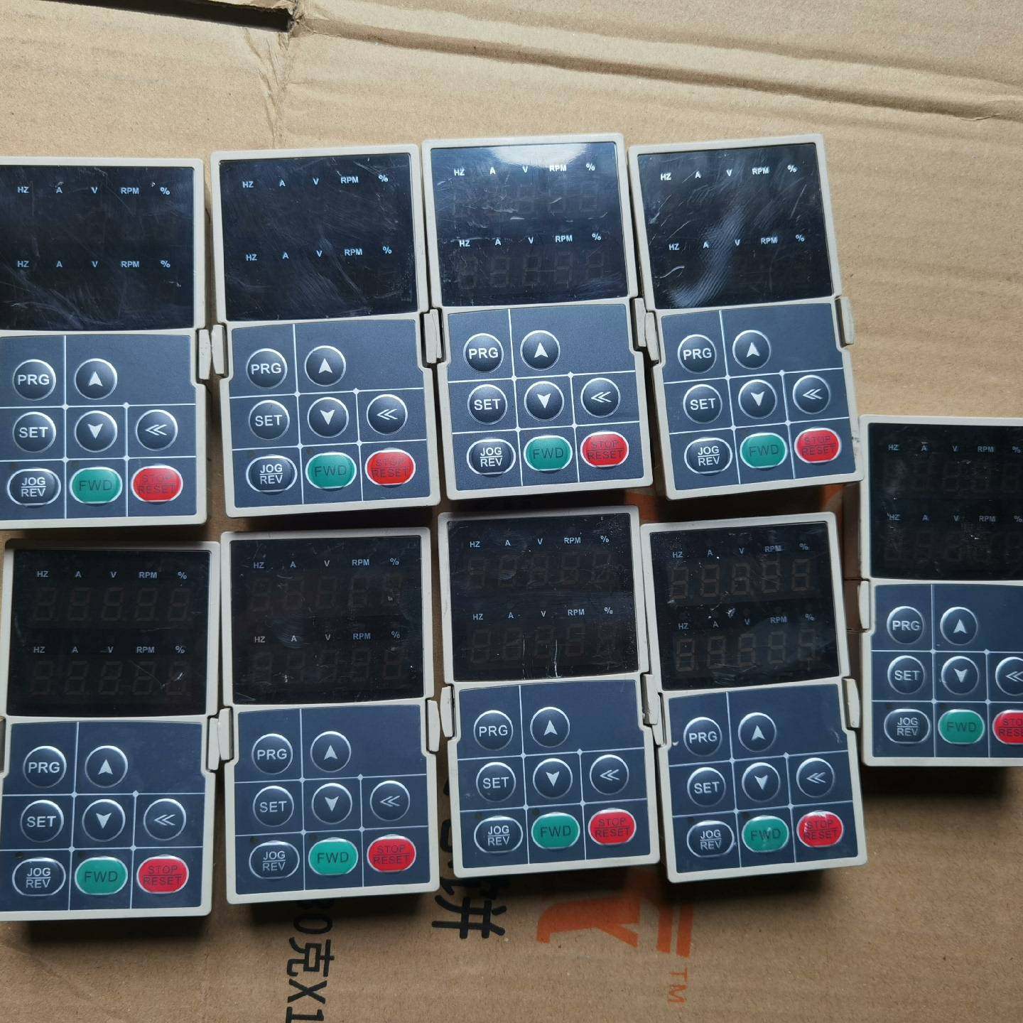 伟创变频器AC70AC80面板KB21A详议价 维修！！！