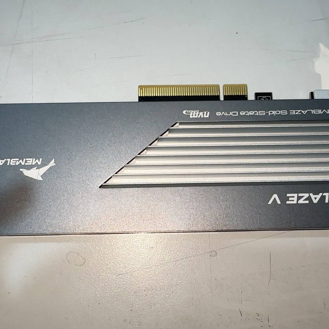 亿恒小海豚Memblaze PBlaze5 700 3.议价 维修！！！