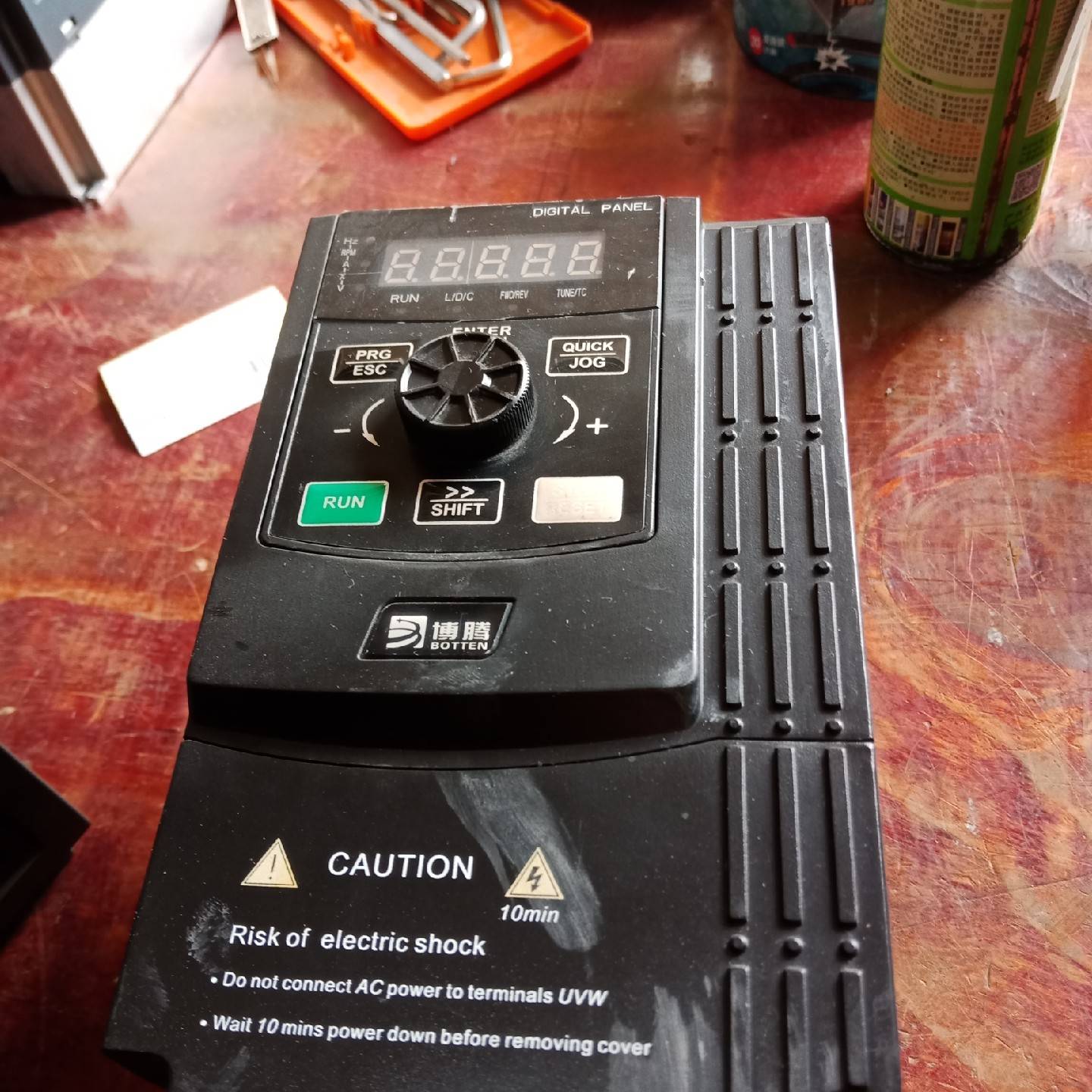 博腾变频器BT500-4T4R0GB/5R5议价 也可为维修!!