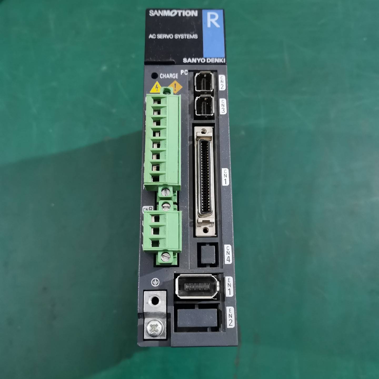 三洋伺服驱动器，型号RS2A01A0议价 维修！！！