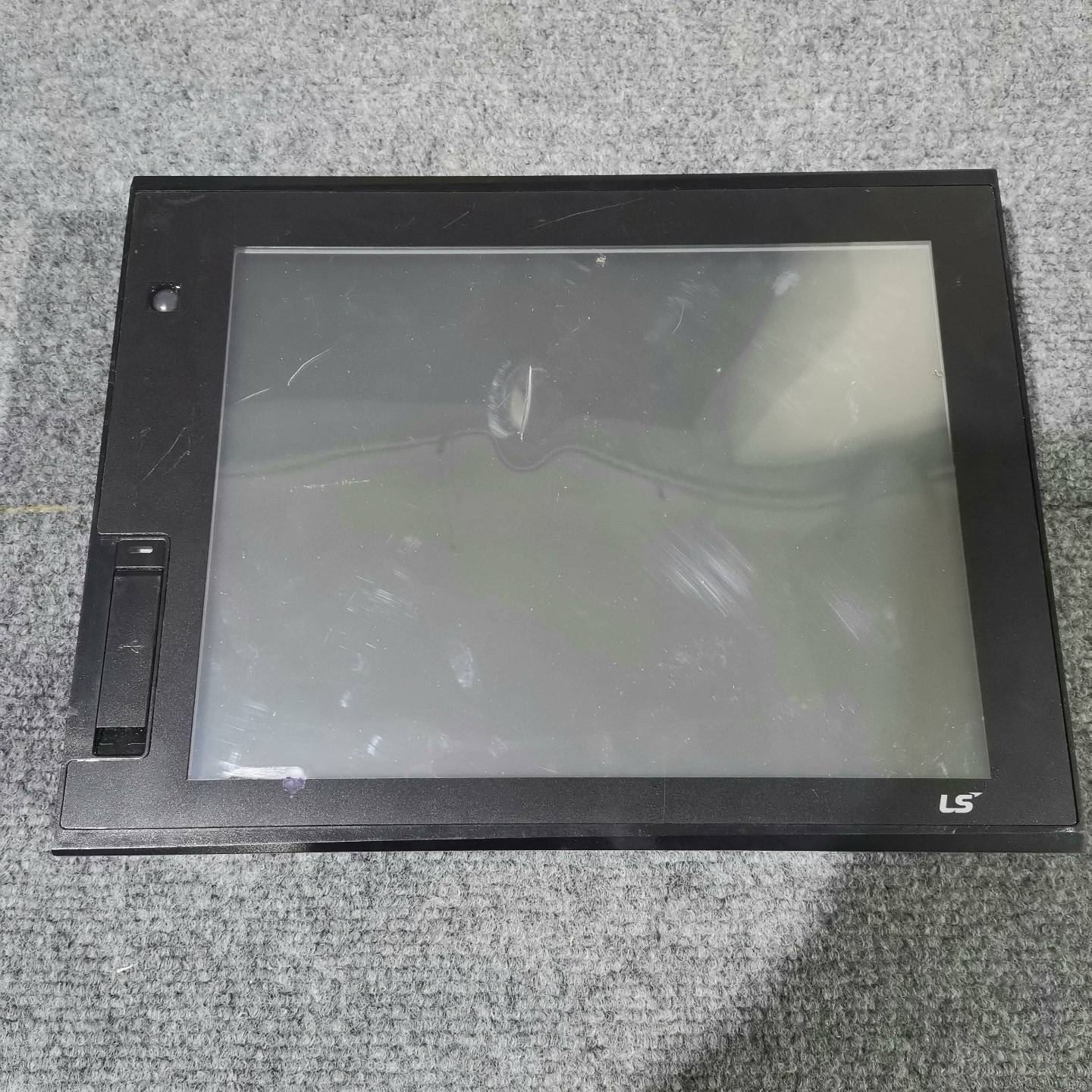 韩国LS，iXP80-TTA/DS触摸屏，成议价 维修！！！