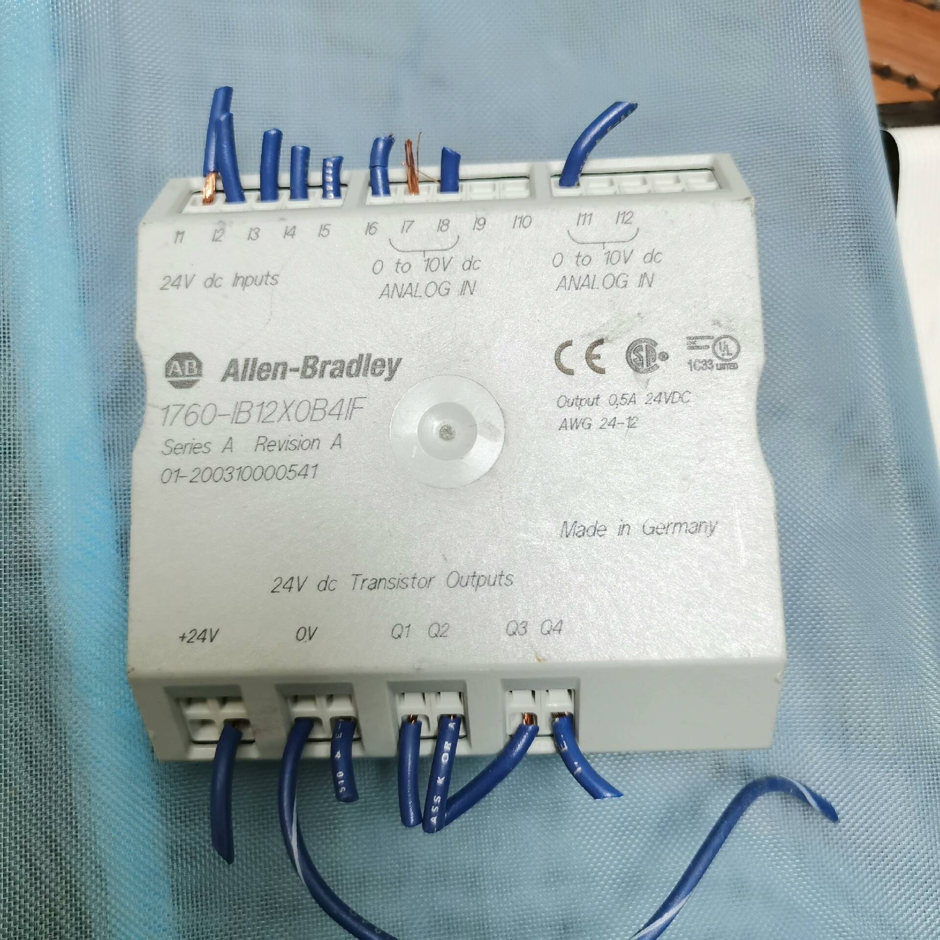 1760-IB12X0B4IF议价 维修！！！