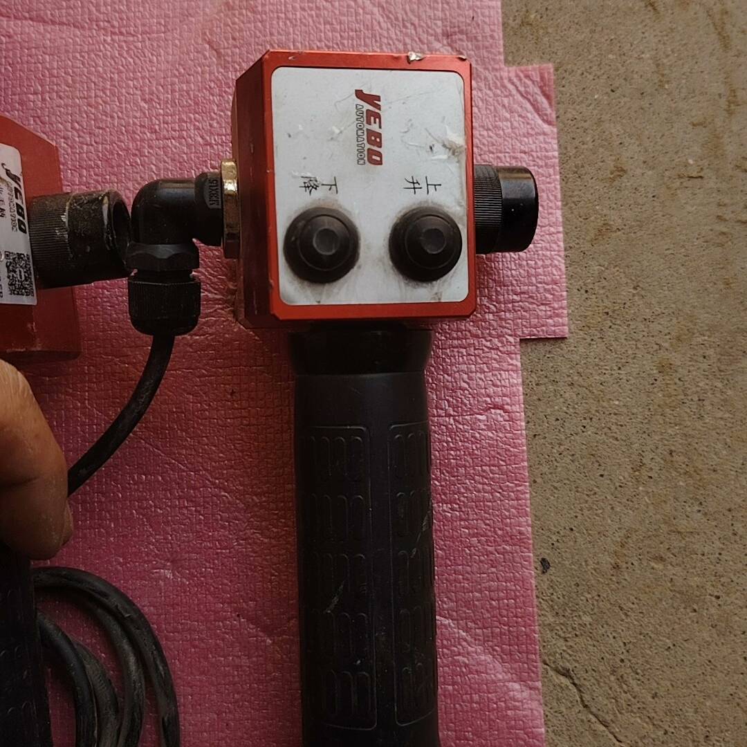 YEBO 工业手柄：型号YBA-BOO3-030议价 维修！！！