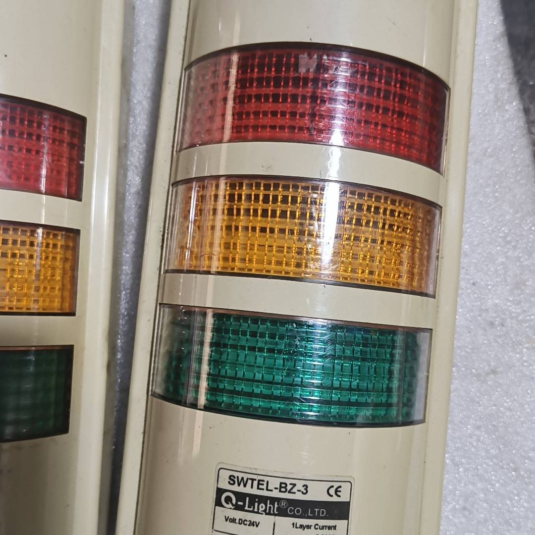 可莱特Q-Light 壁挂三色灯SWTELF议价 维修！！！