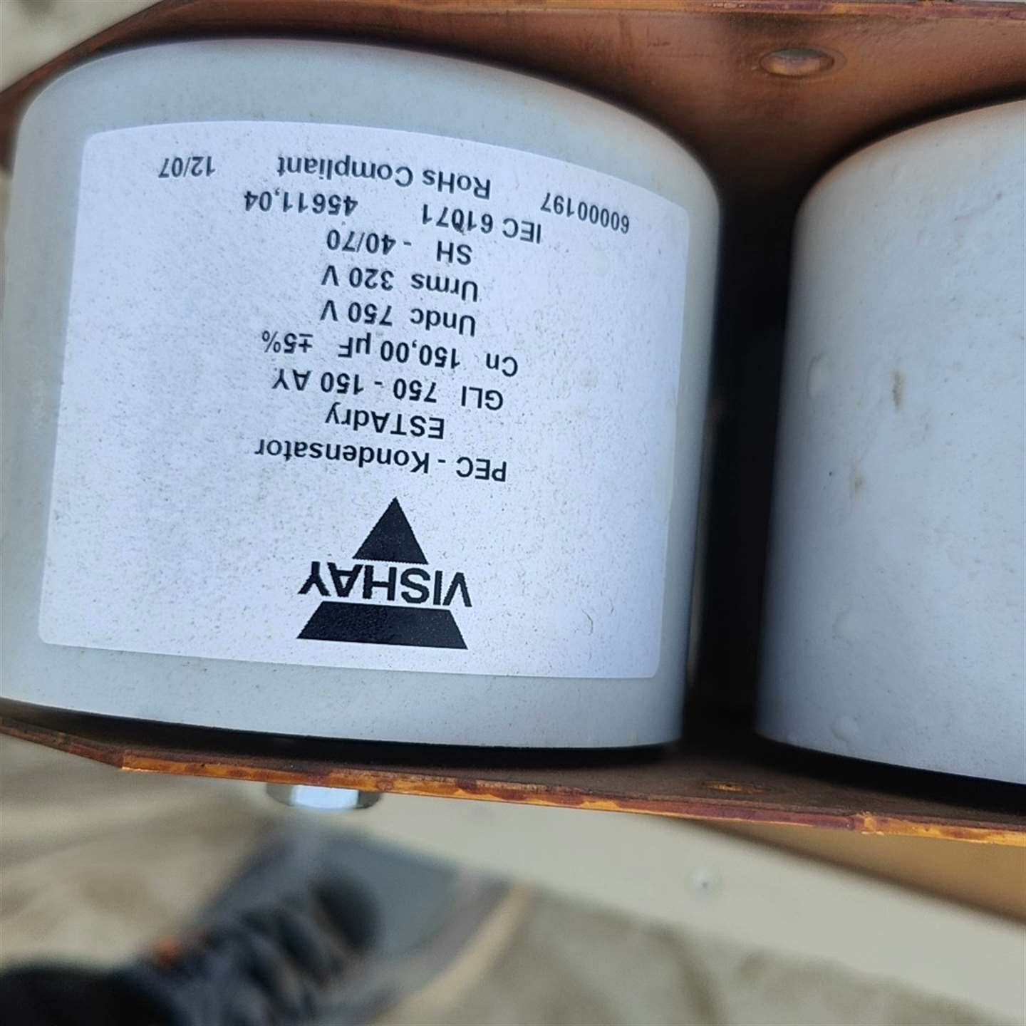 威士电容GLI750－150AY，750V，拆机议价及维修！