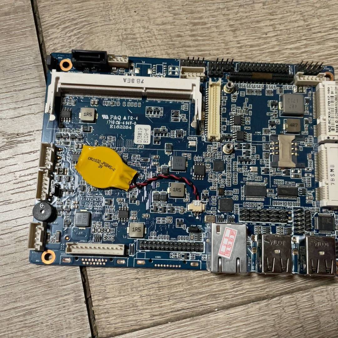 工业小主板MZ-8CXG-C7B17议价 维修!!!