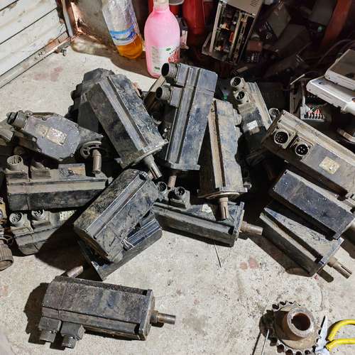 安川电机SGMG-08K3A-CA11SGMG-05K3A-议价及维修！