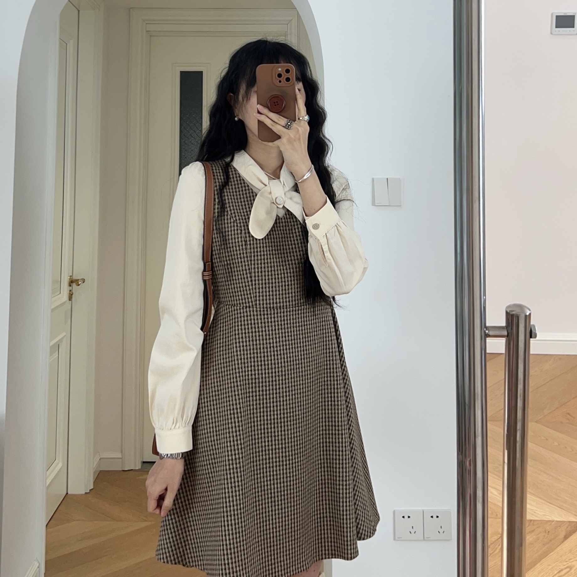 秋冬新款 学院风领结收腰长袖连衣裙中裙 0.5KG