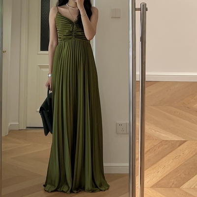 夏装新款 度假风百褶褶皱长款吊带裙及地连衣裙 0.31KG