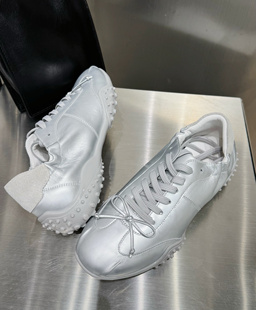 德训鞋 2025春季 平底系带防滑蝴蝶结休闲运动鞋 真皮女鞋 银色 新款