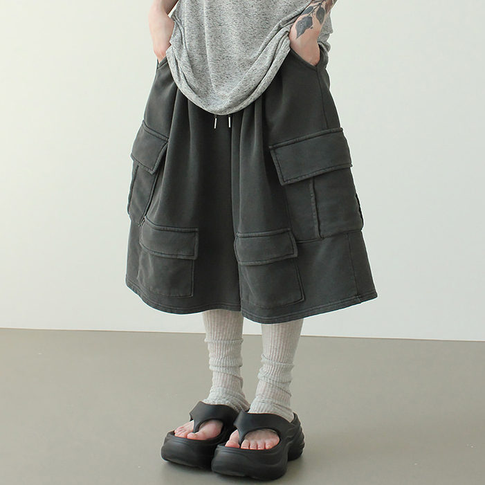 multi pocket pigmented bermuda banding pants (unisex)